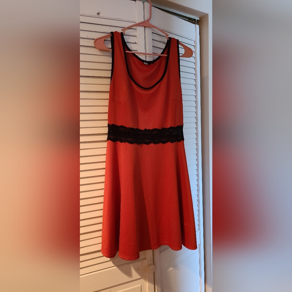 Womens Casual Fit and Flare Floral Sleeveless Dress